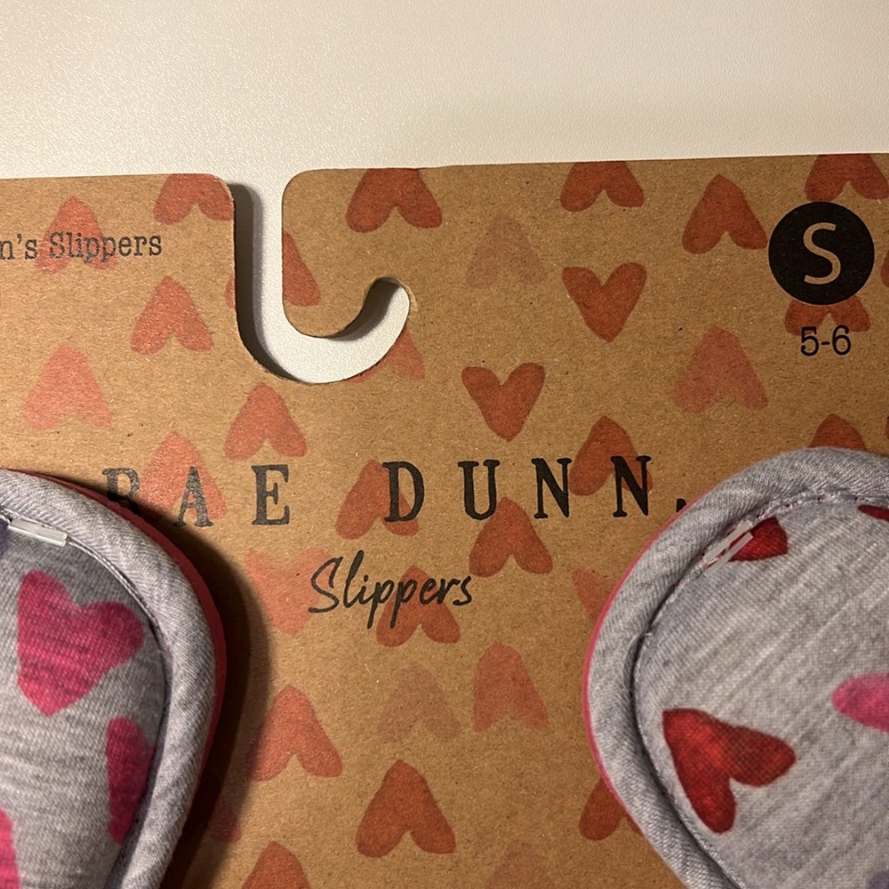 ♥️Rae Dunn BE MINE Women’s Slippers - Picture 11 of 12
